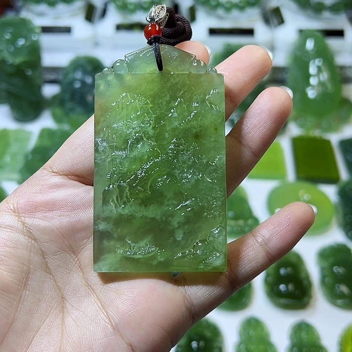 蛇纹石玉颈饰未镶嵌