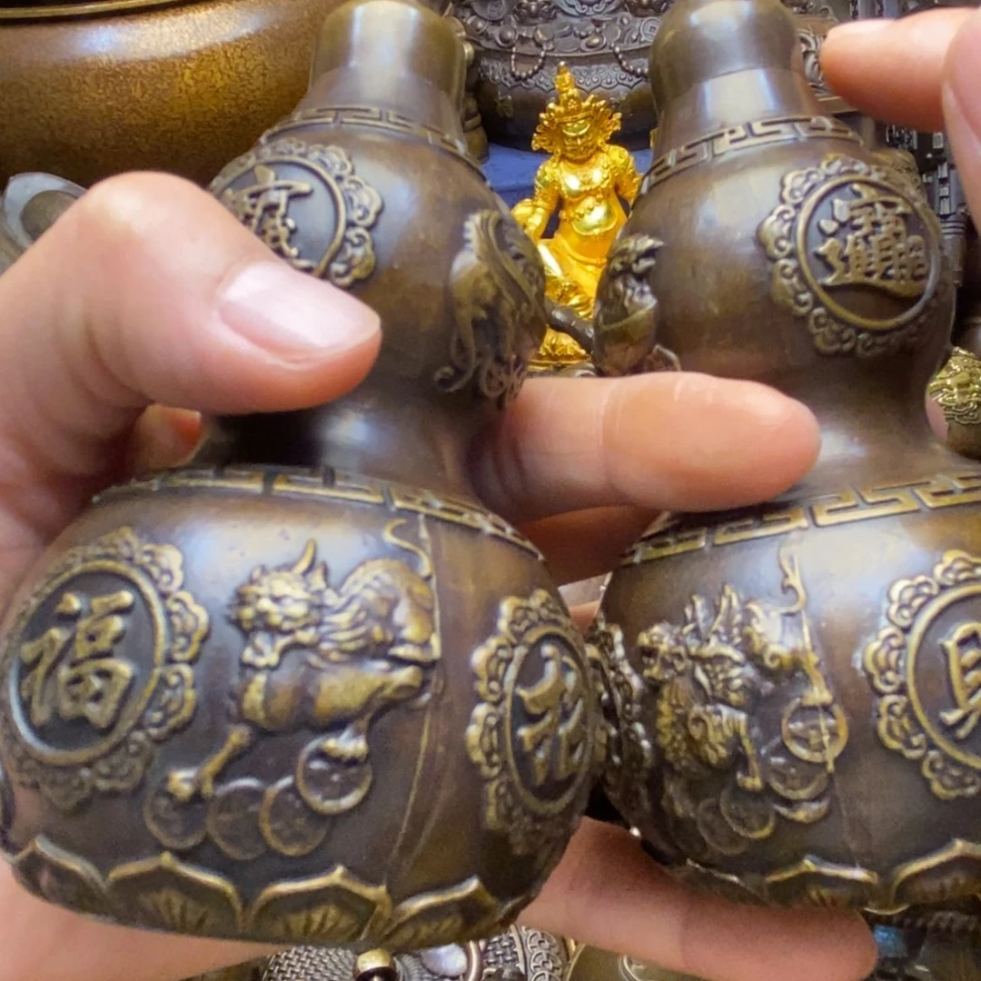 铜器摆件做工精良