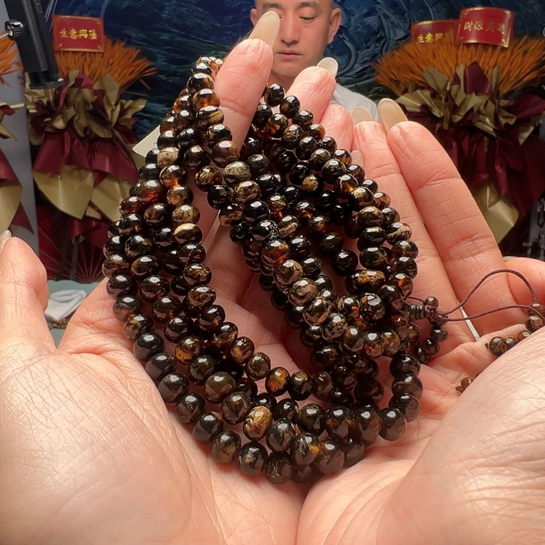 琥珀未镶嵌裸石抚顺琥珀20569七多样性发其一