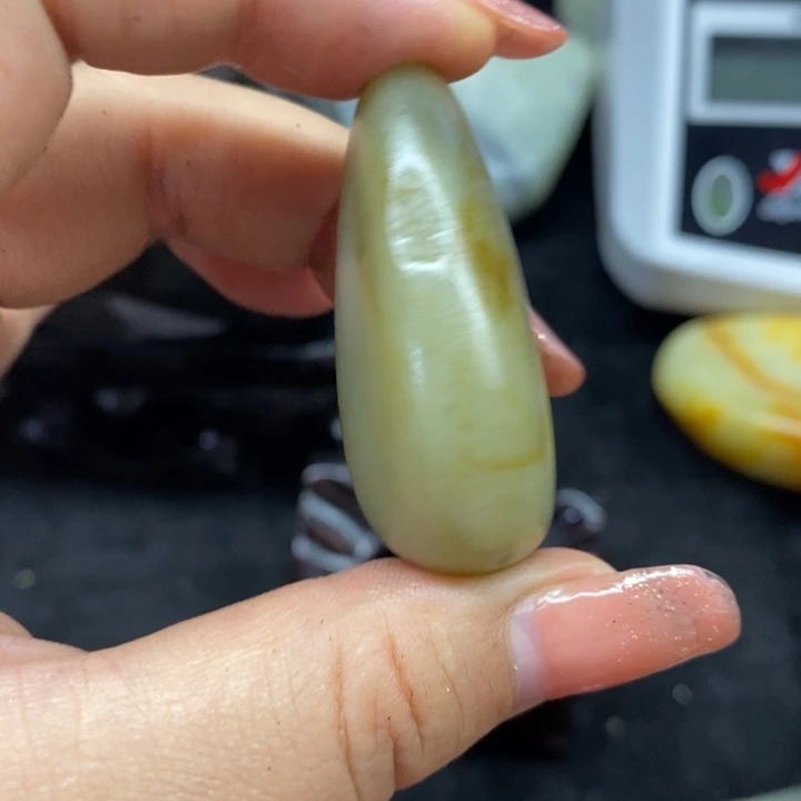 未镶嵌和田玉（糖玉）挂件
