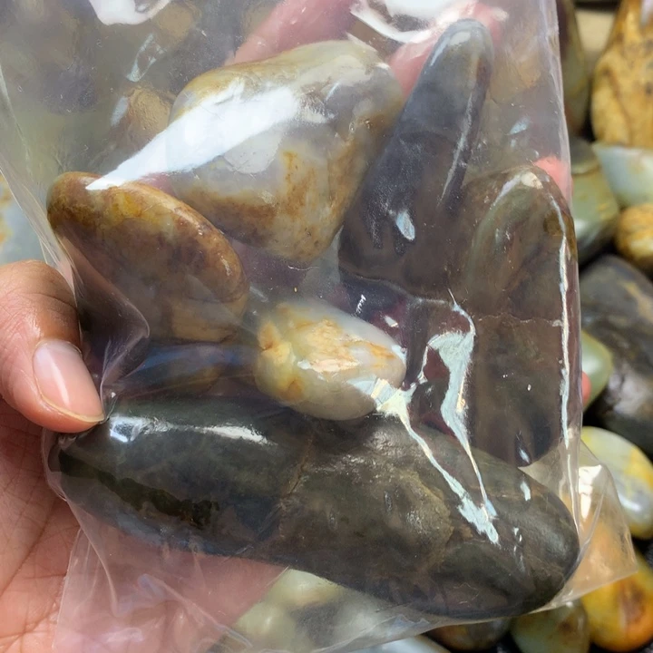 黑***z和田玉未镶嵌挂件