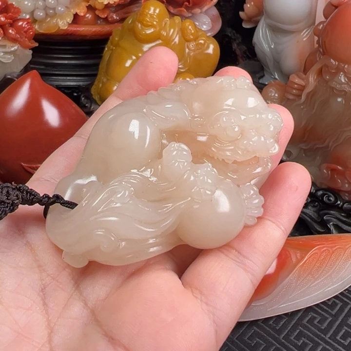 双***林寿山石寿山石雕刻手把件