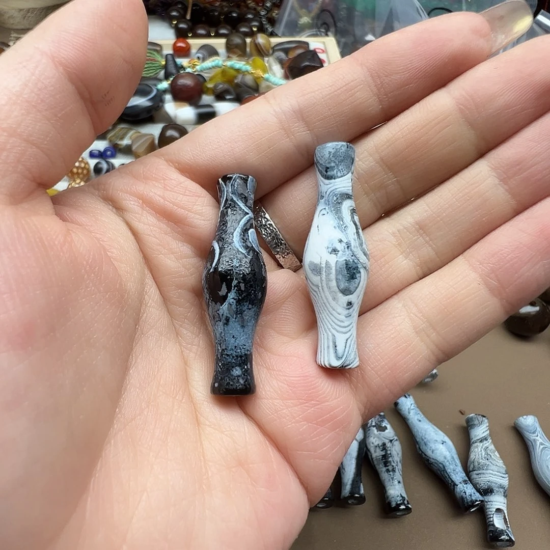 叁***玛瑙/玉髓未镶嵌珠宝半成品