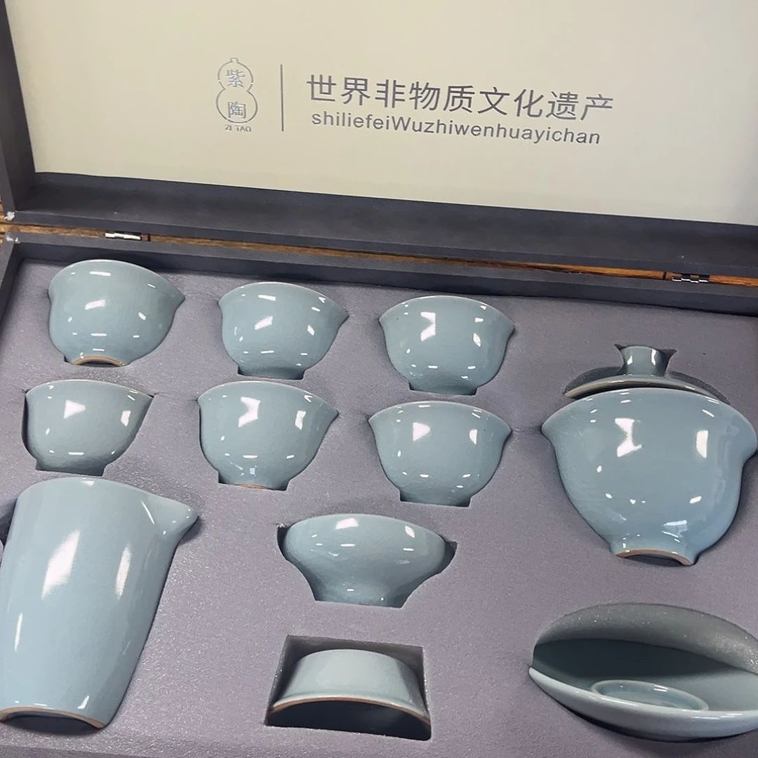 孤品茶具套装等。
