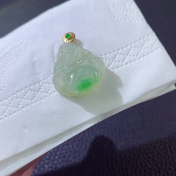 翡翠颈饰18K金镶嵌翡翠