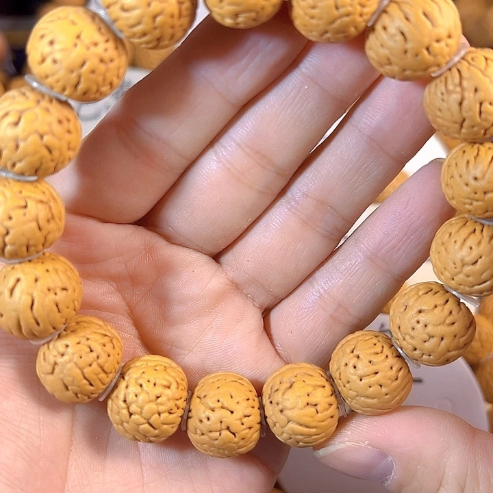 従***肜桃核手串金丹桃核手串