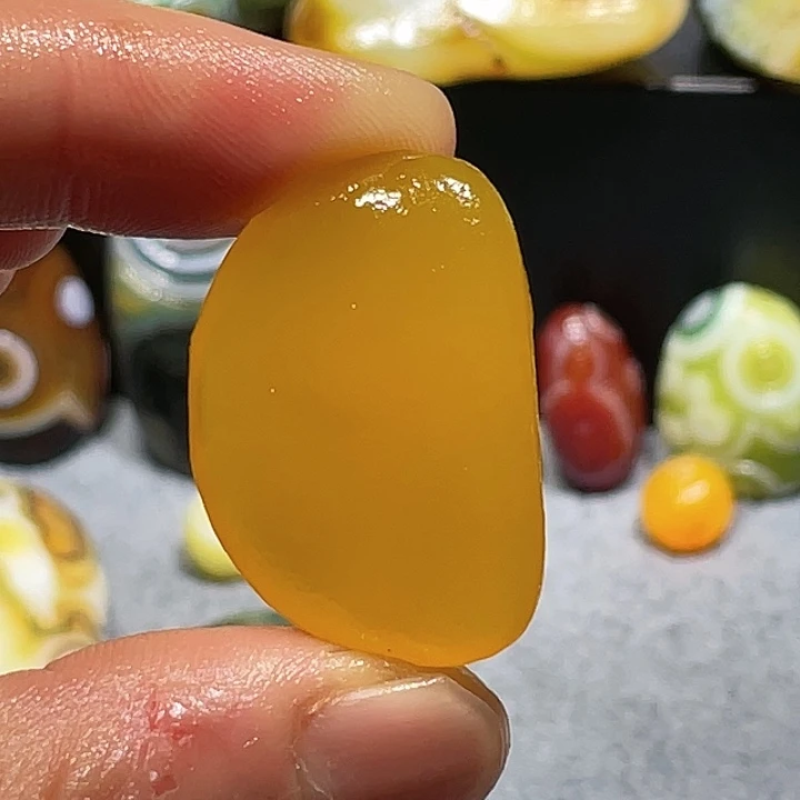 玛瑙/玉髓未镶嵌珠宝奇石