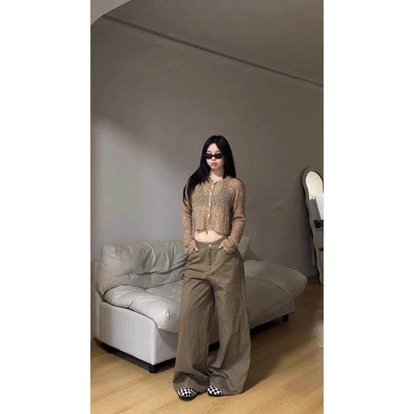 韩系咖色针织开衫女款秋季打底毛衣气质短款外搭长袖上衣裤子套装