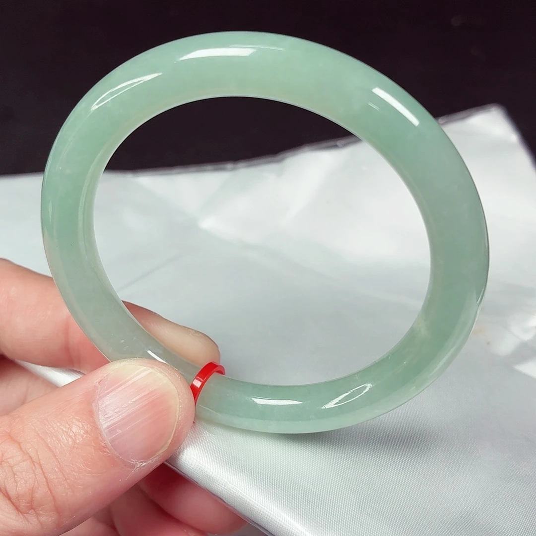 翡翠未镶嵌手镯54.8圈