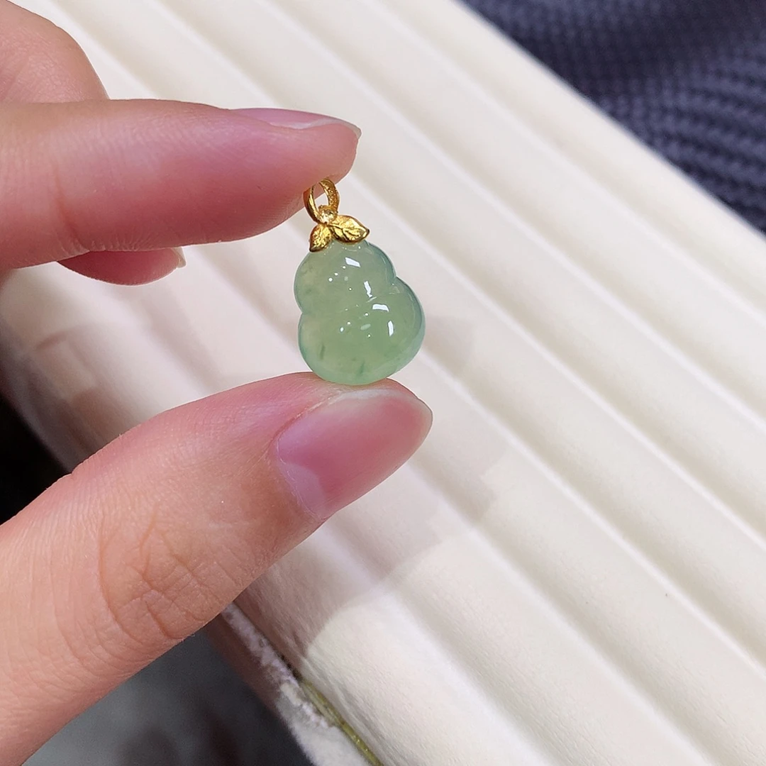 幻***翡翠18K金镶嵌颈饰葫芦