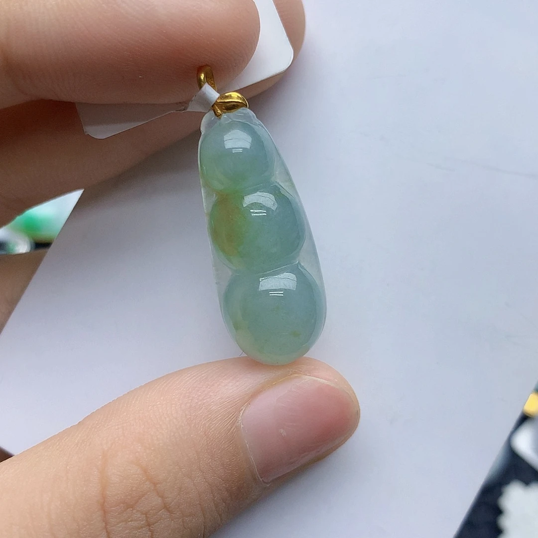 翡翠18K金镶嵌颈饰翡翠