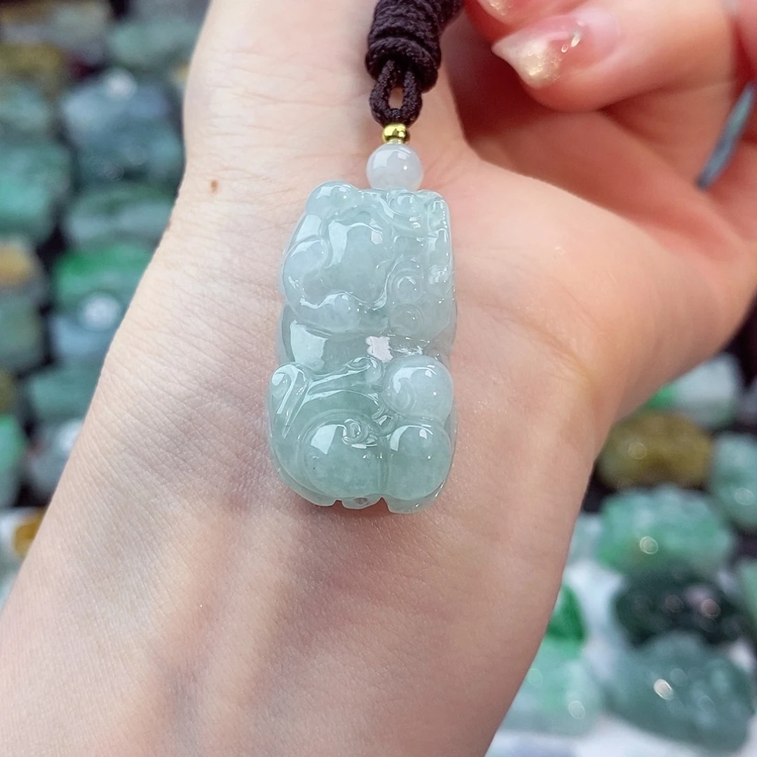 颈饰未镶嵌翡翠天然