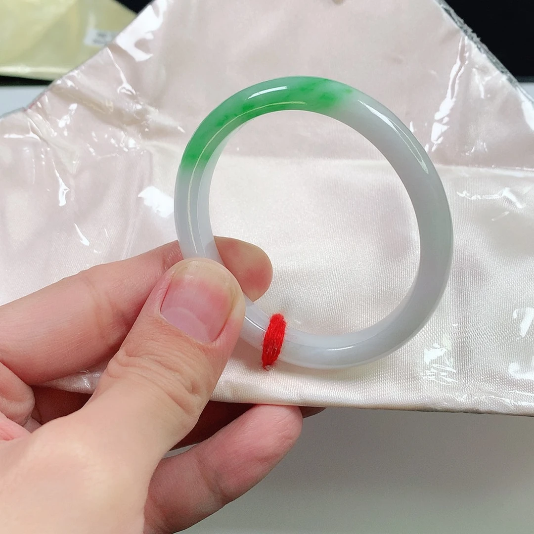 翡翠未镶嵌手镯1703