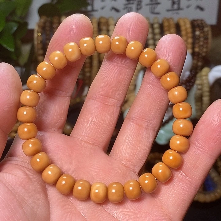 手串凤眼菩提张**。