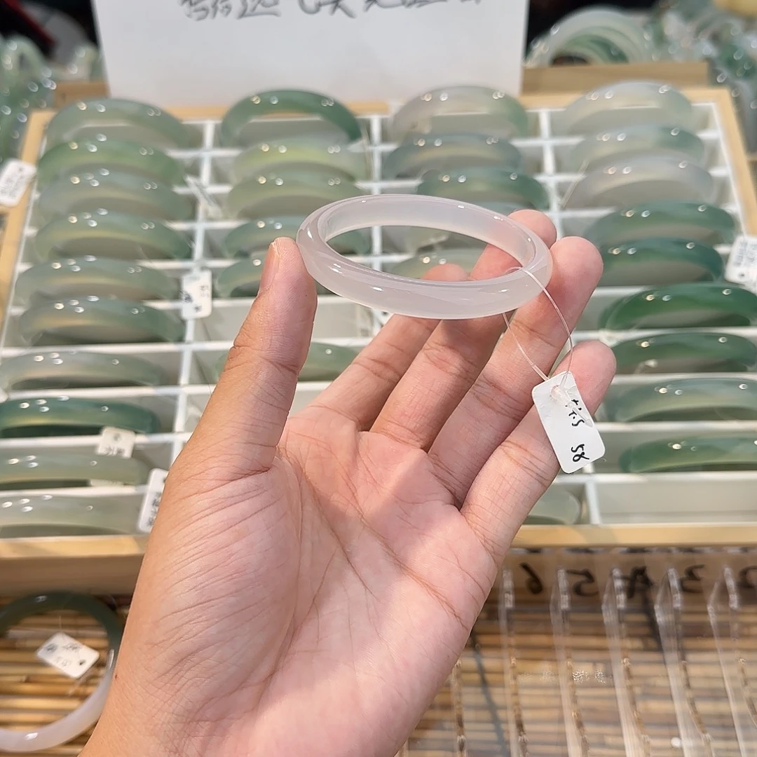 玛瑙/玉髓未镶嵌手镯圈口54.5
