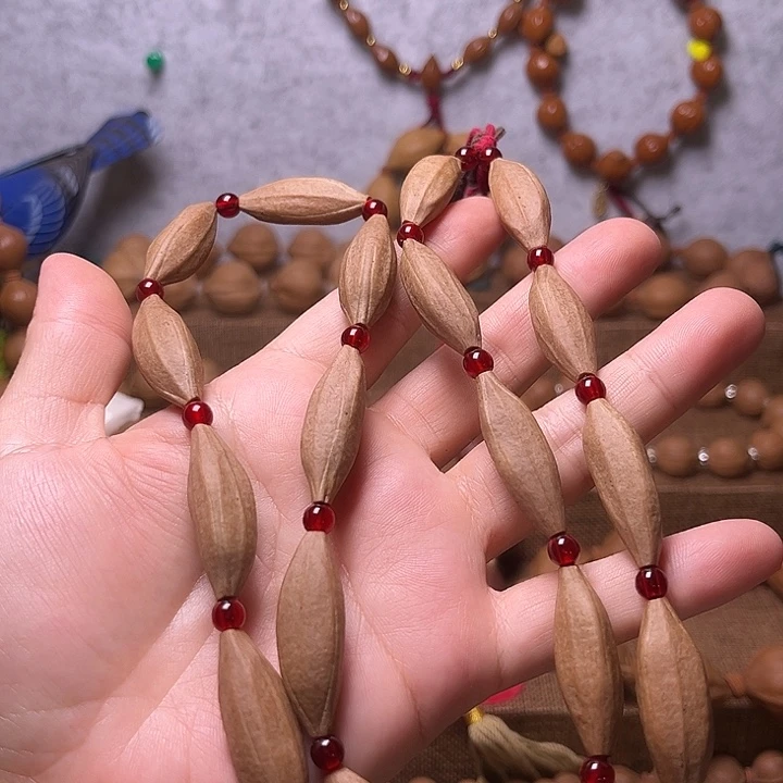 橄榄核手串大长腿