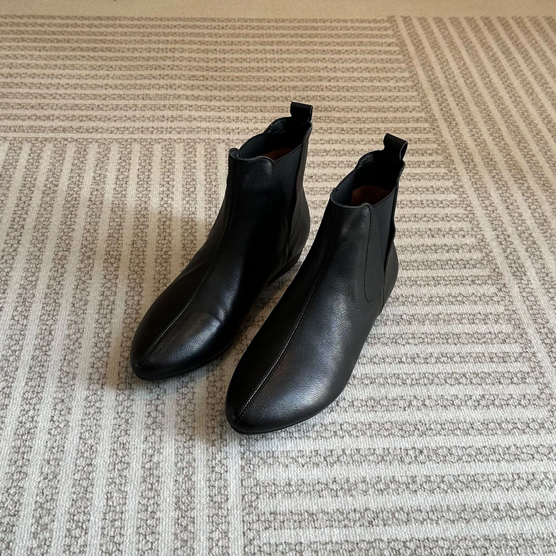 真皮断码清仓尖头复古短筒平底切尔西短靴女2025秋冬新款软底皮靴