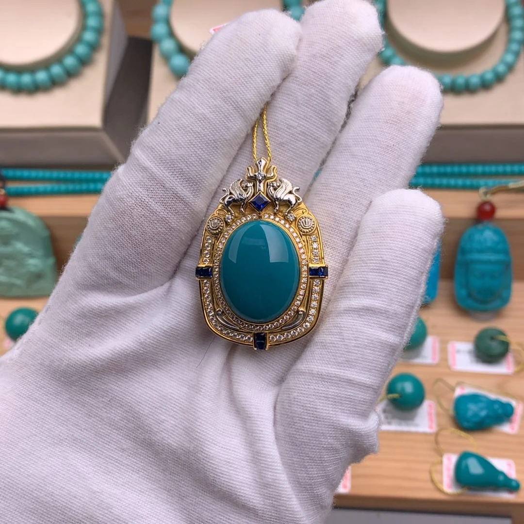 18K金镶嵌绿松石珠宝奇石