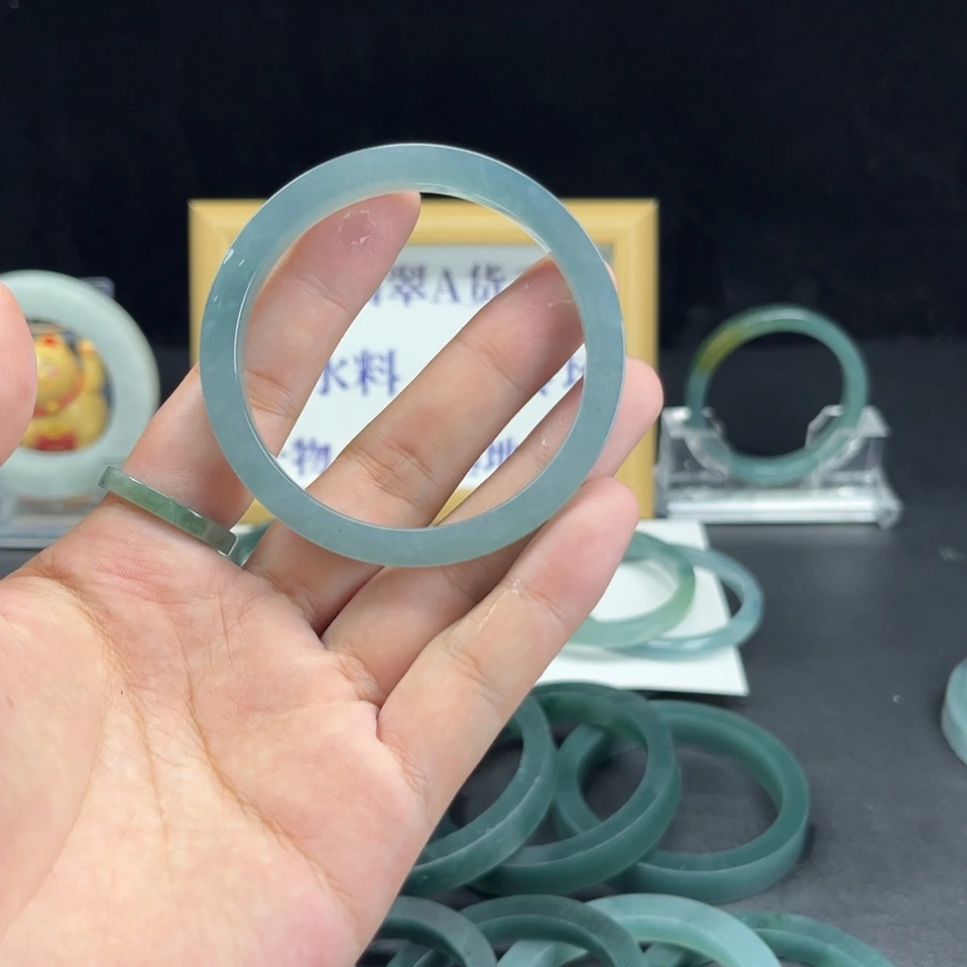 四***娘翡翠未镶嵌手镯手镯