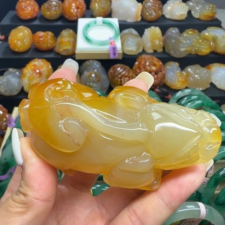 玛瑙/玉髓合金貔貅摆件