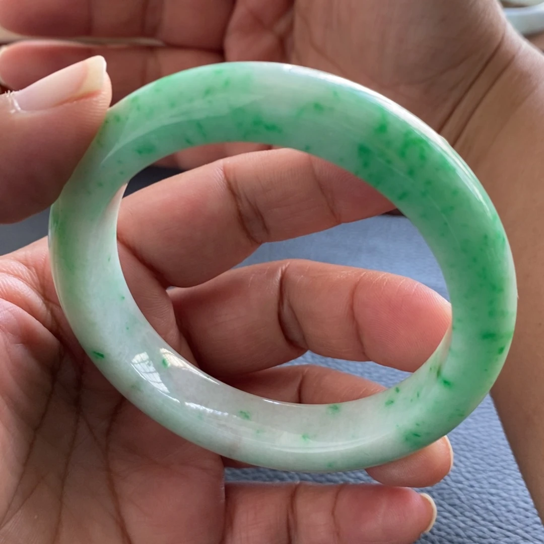 翡翠未镶嵌手镯天然翡翠手镯