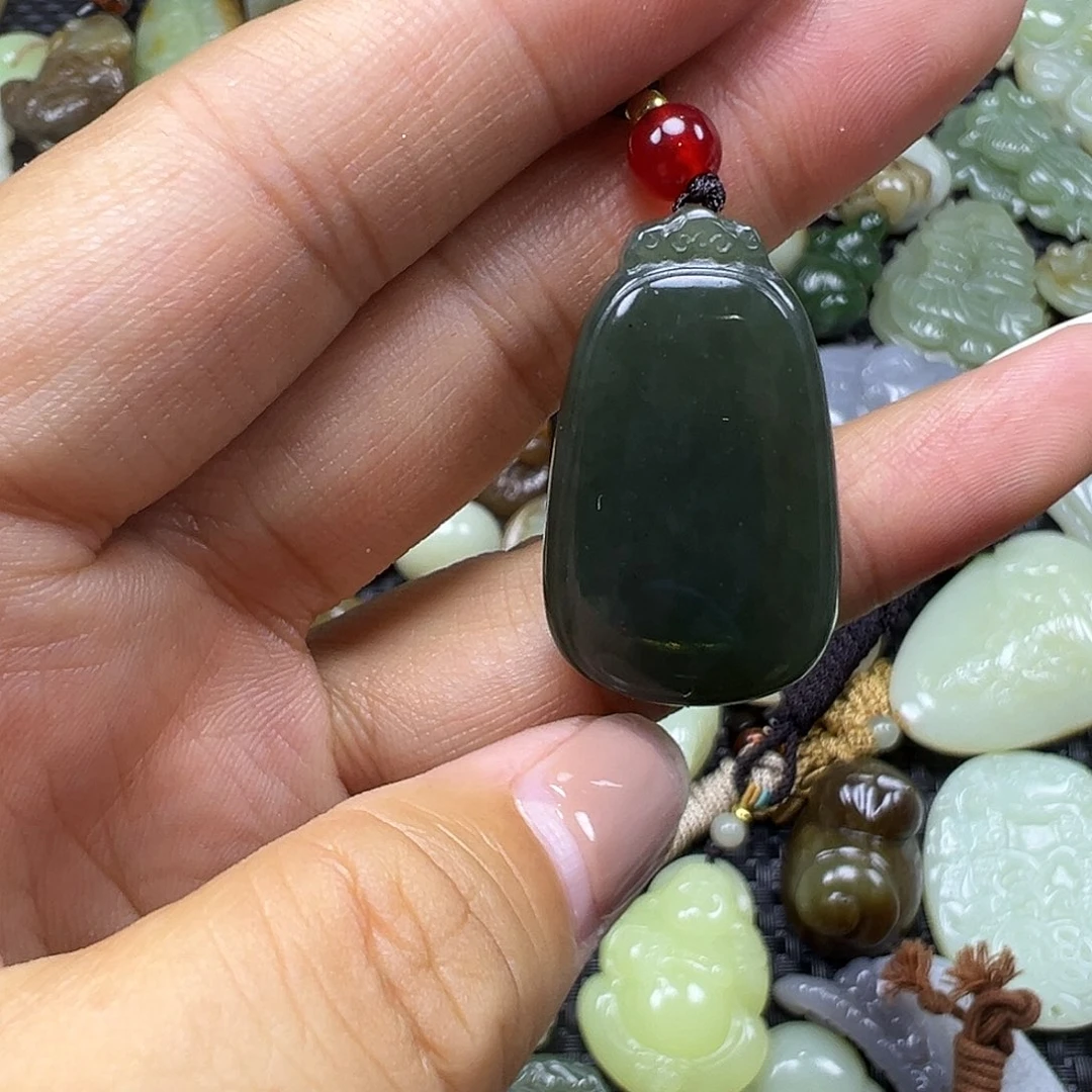 和田玉未镶嵌颈饰卡33