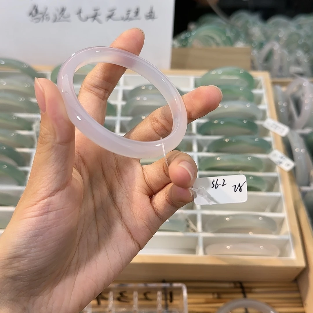 玛瑙/玉髓未镶嵌手镯圈口56.2