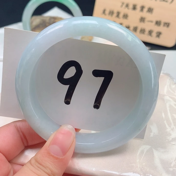 翡翠手镯未镶嵌正圈宽边轮胎61.62