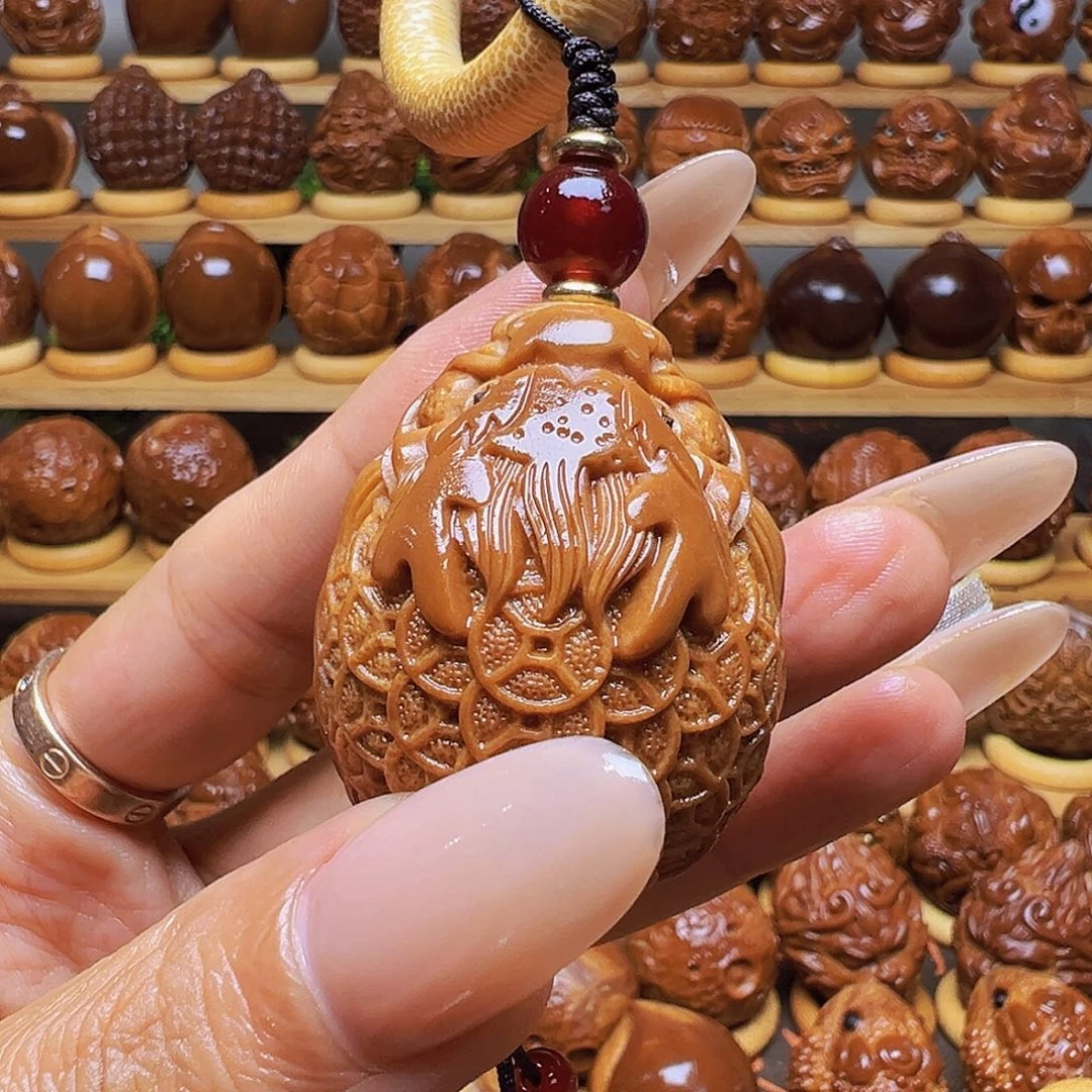 吊坠橄榄核龙龟一个