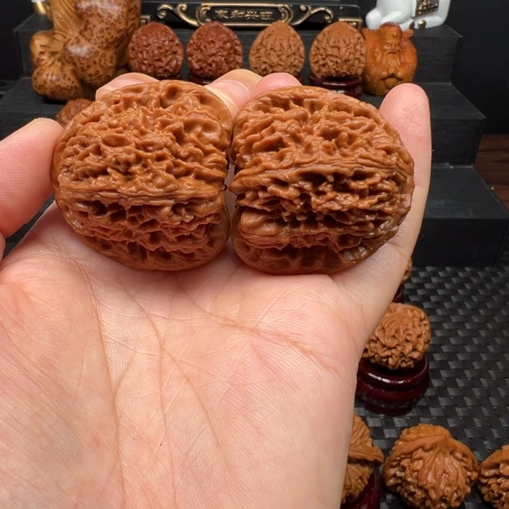 文玩核桃吊坠39三角南疆