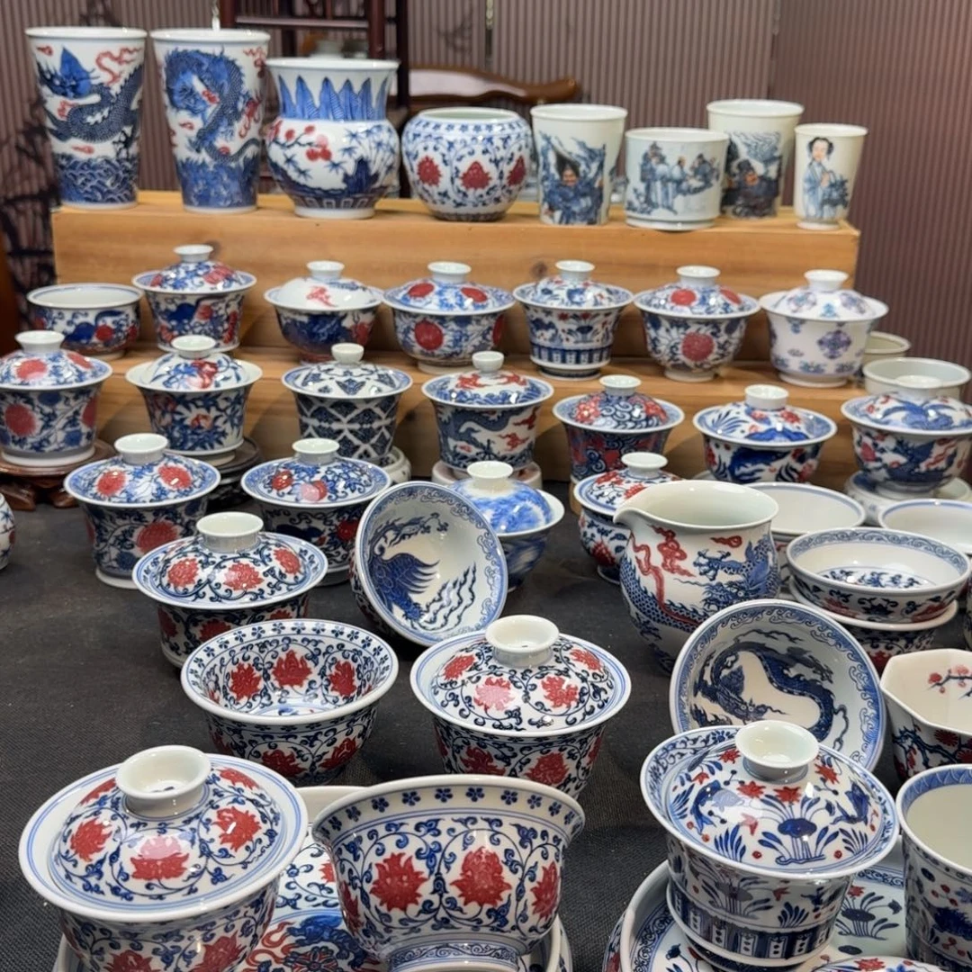 梦***天缠枝莲釉里红三件套手绘原矿