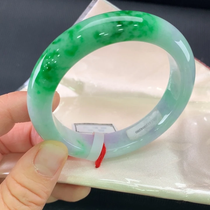 翡翠未镶嵌手镯正圈57