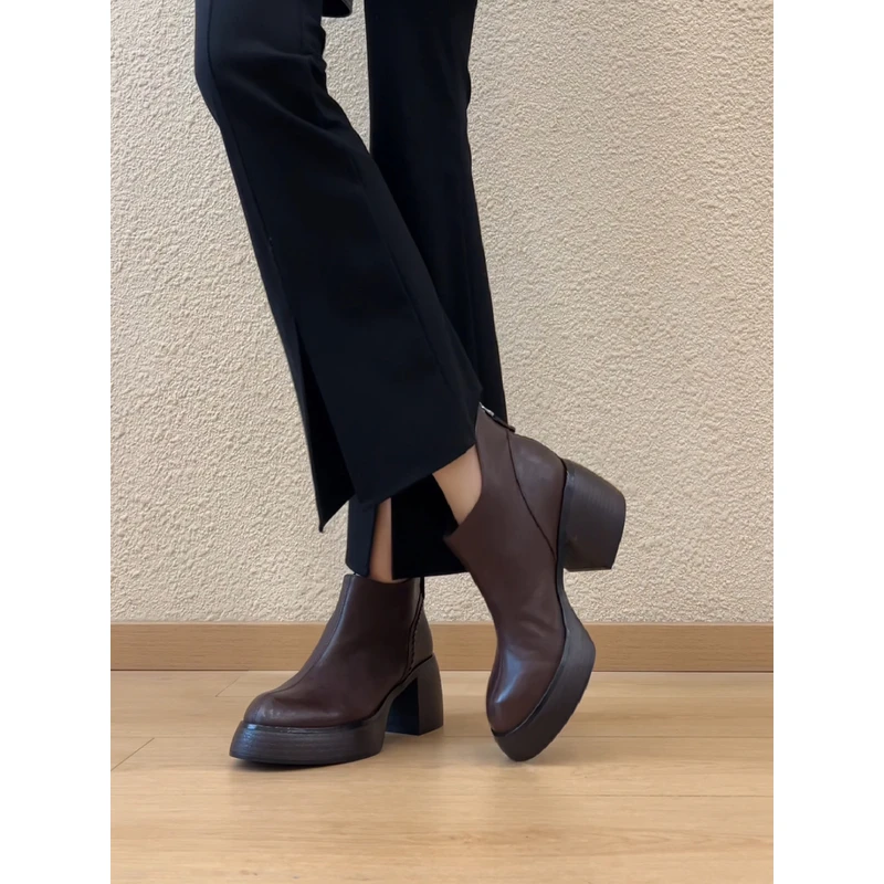 nnmiss/7cm复古极简风及踝靴木纹粗跟后拉链百搭通勤短靴