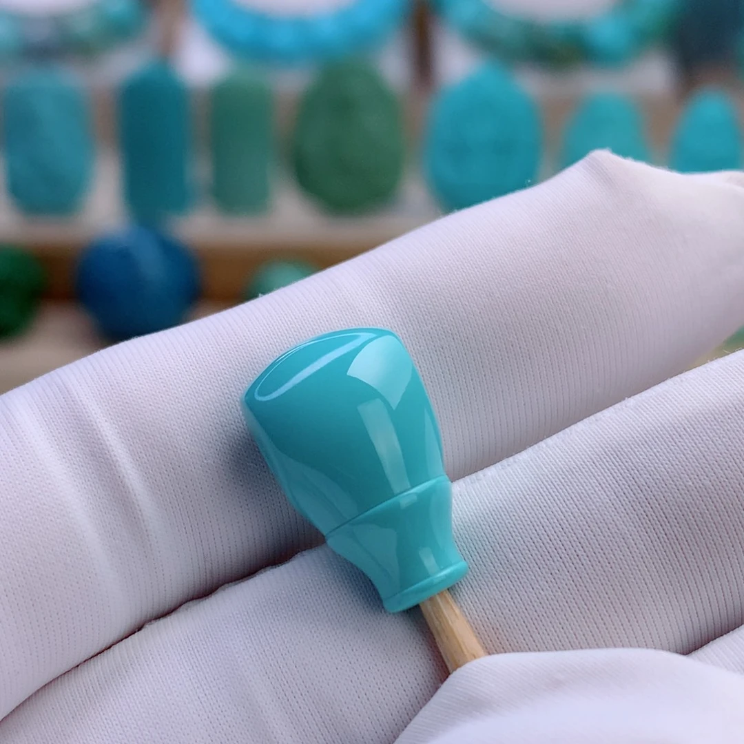 绿松石未镶嵌挂件