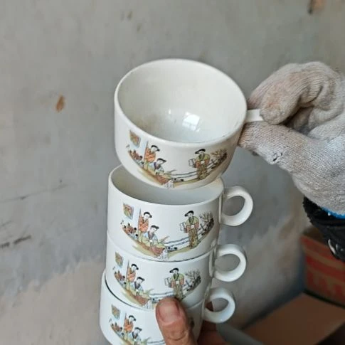 库存瓷片四个包邮