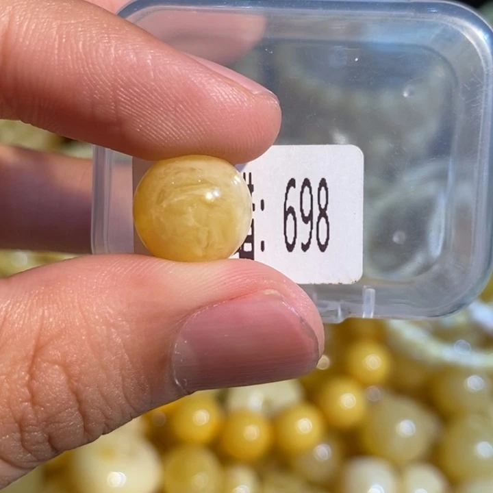 琥珀未镶嵌珠宝奇石698