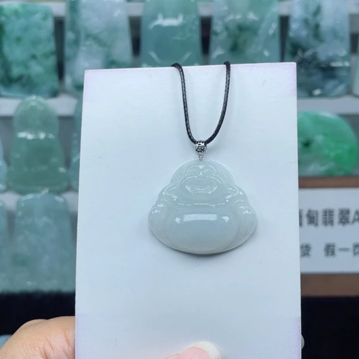 颈饰18K金镶嵌翡翠佛公