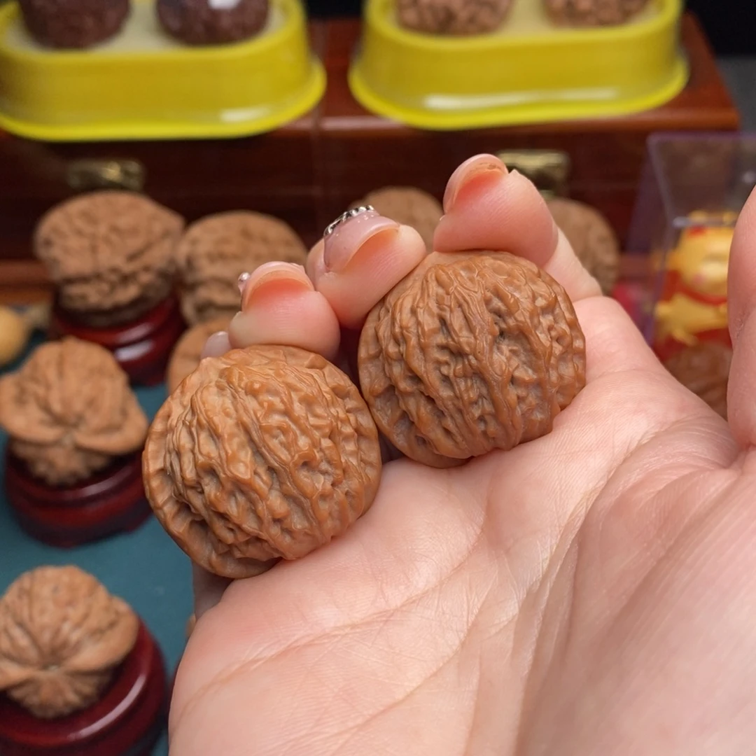 文玩核桃吊坠32野生