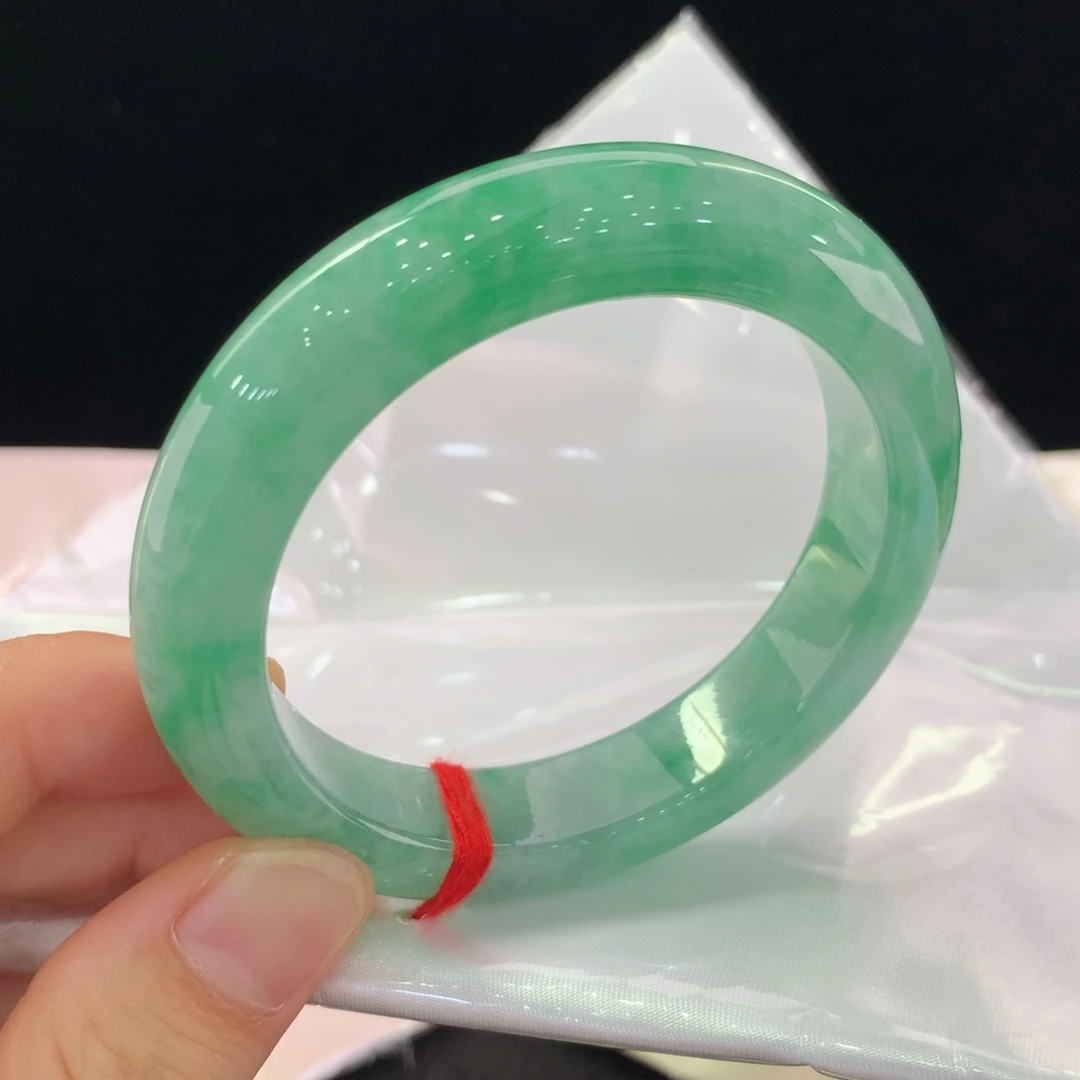 翡翠手镯未镶嵌1223