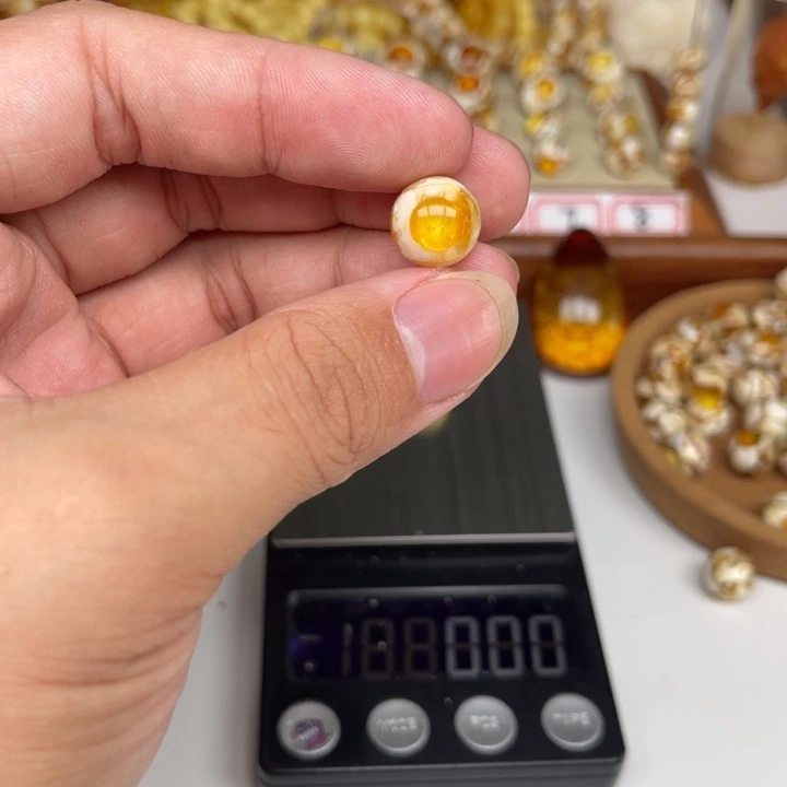 琥珀裸石未镶嵌小*31号