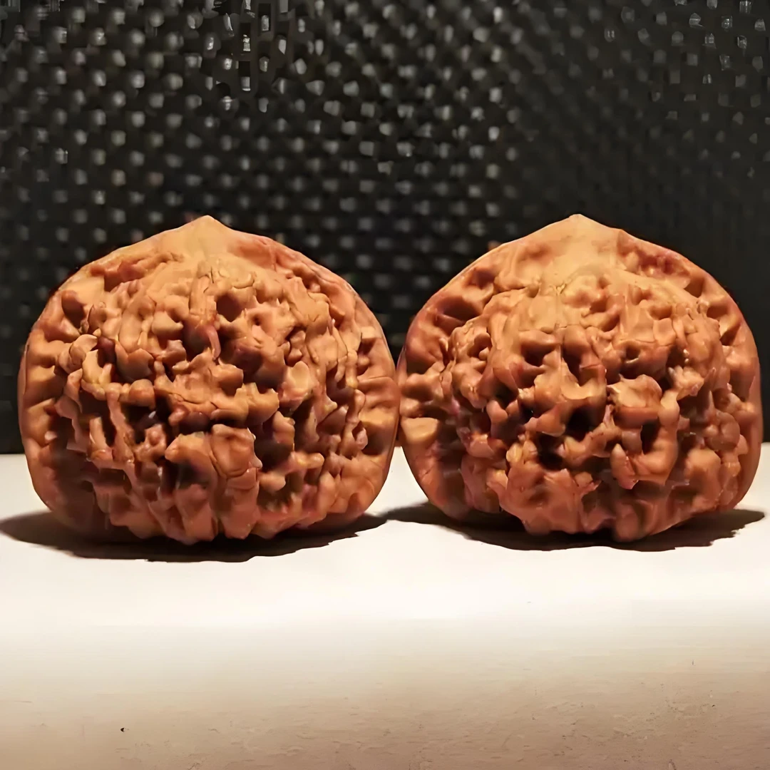 文玩核桃随机发5对(售出不退不换)
