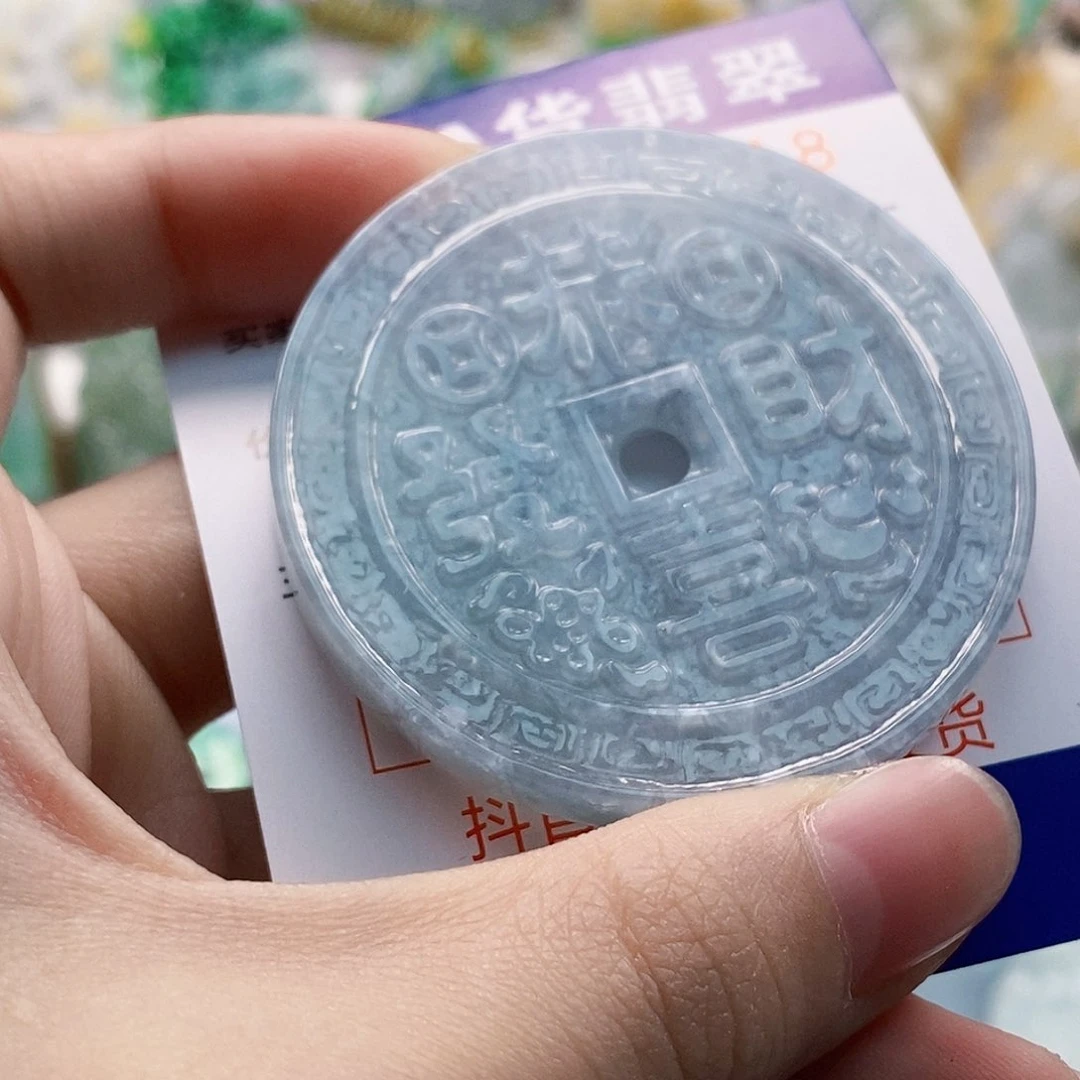 吊坠(不含链)未镶嵌翡翠