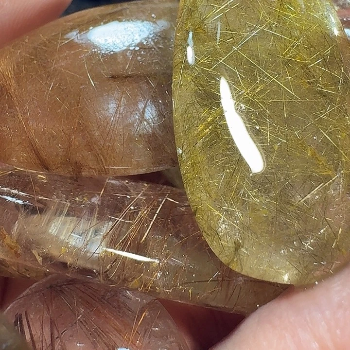 苏***馆未镶嵌颈饰水晶好