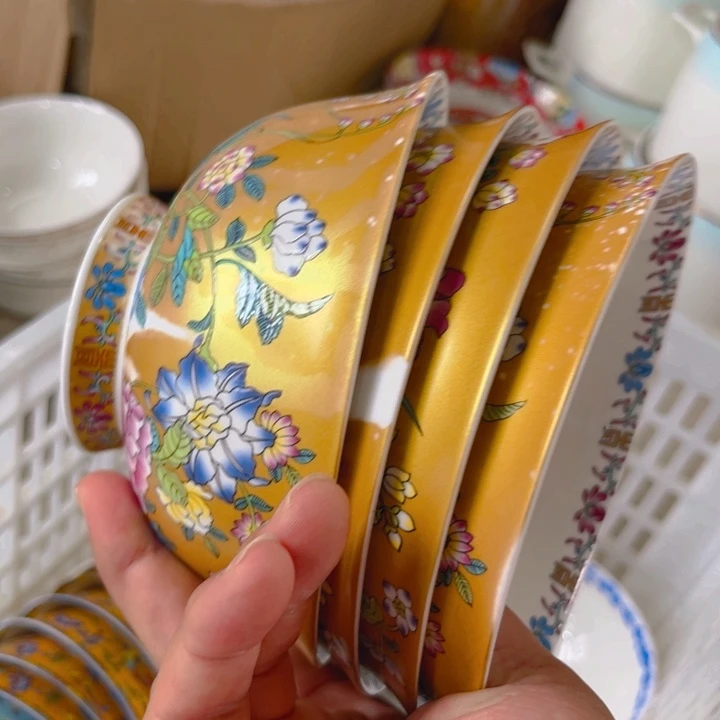 瓷片面碗四个瑕疵大不售后