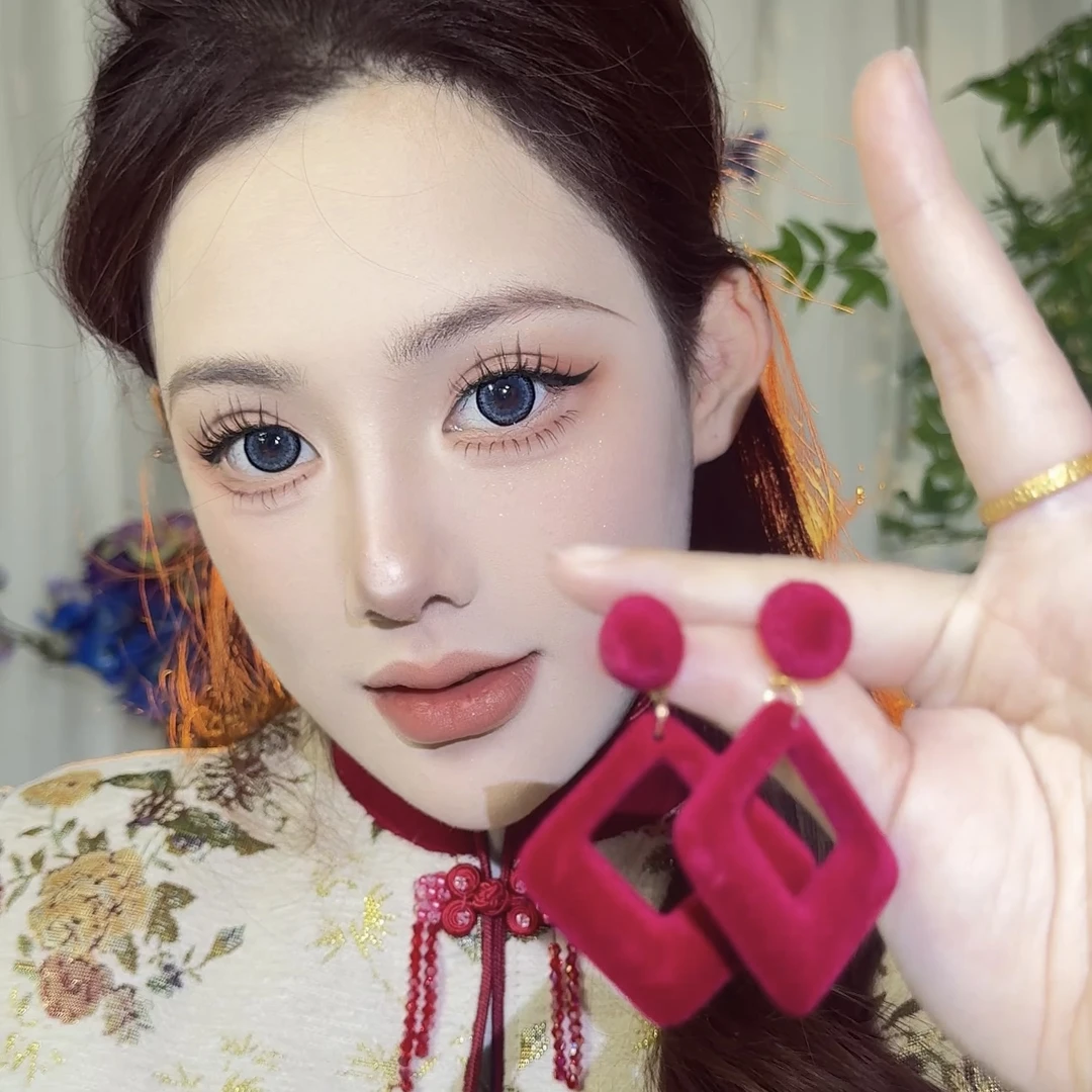 合金耳饰 秋冬绒绒安可拉红色镂空方块流苏优雅气质轻奢时尚耳饰