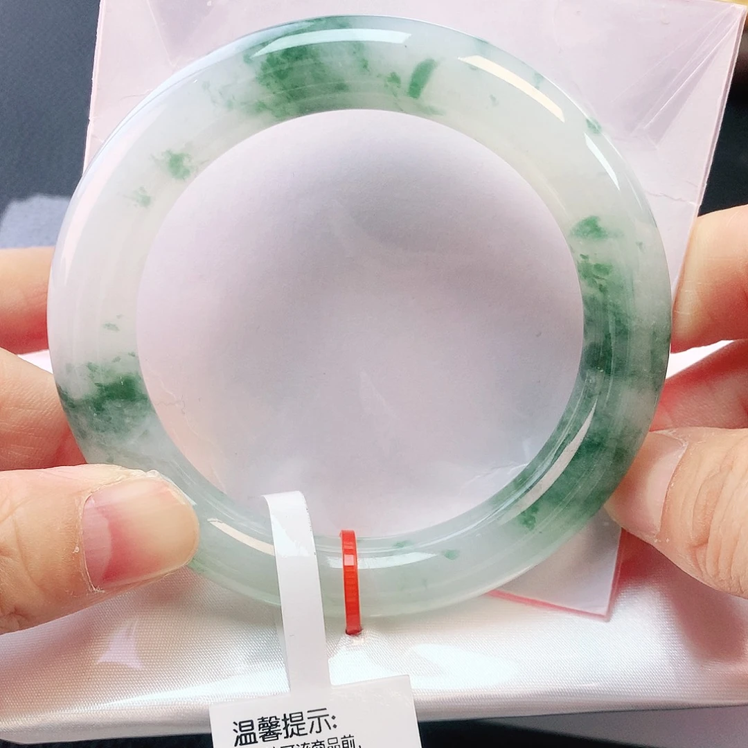 未镶嵌手镯翡翠55胖绿花