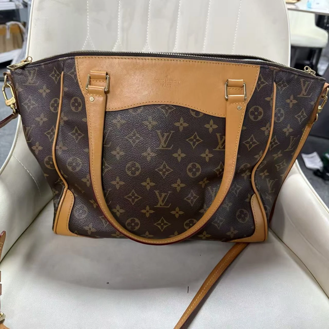 95新 LouisVuitton/路易威登 路易威登老花牛角百搭托特包