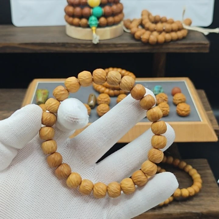 猴头核桃吊坠猴头凤羽可定制