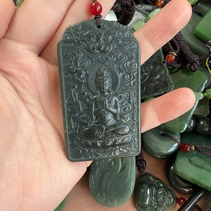 颈饰未镶嵌和田玉