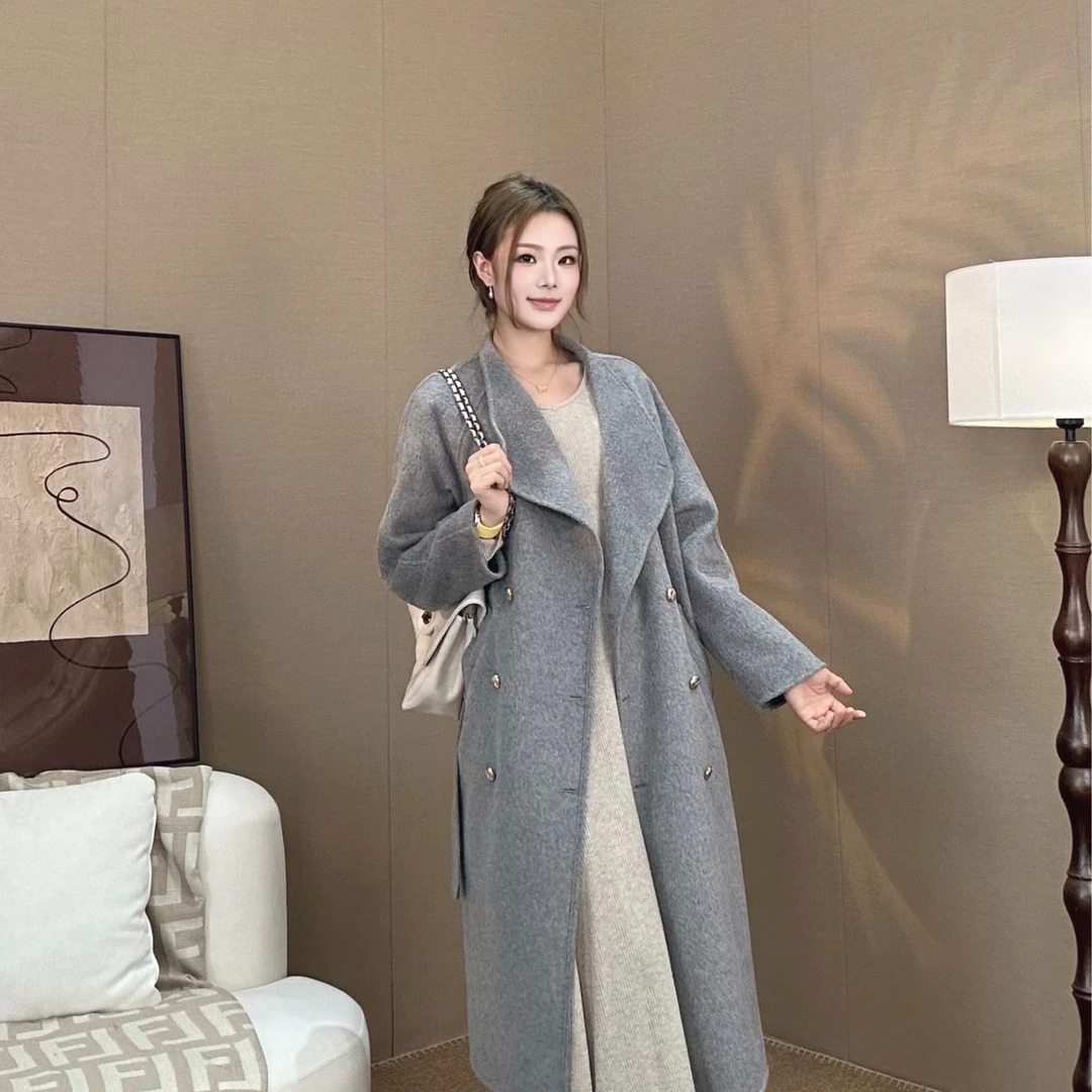 2025冬季新品羊毛大衣长款显瘦大翻领气质宽松外套